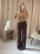 Load image into Gallery viewer, Front Seam Stretchy Jeans (5 colours)