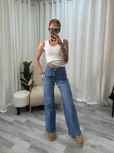 Load image into Gallery viewer, POCKET FRONT STRETCH JEANS
